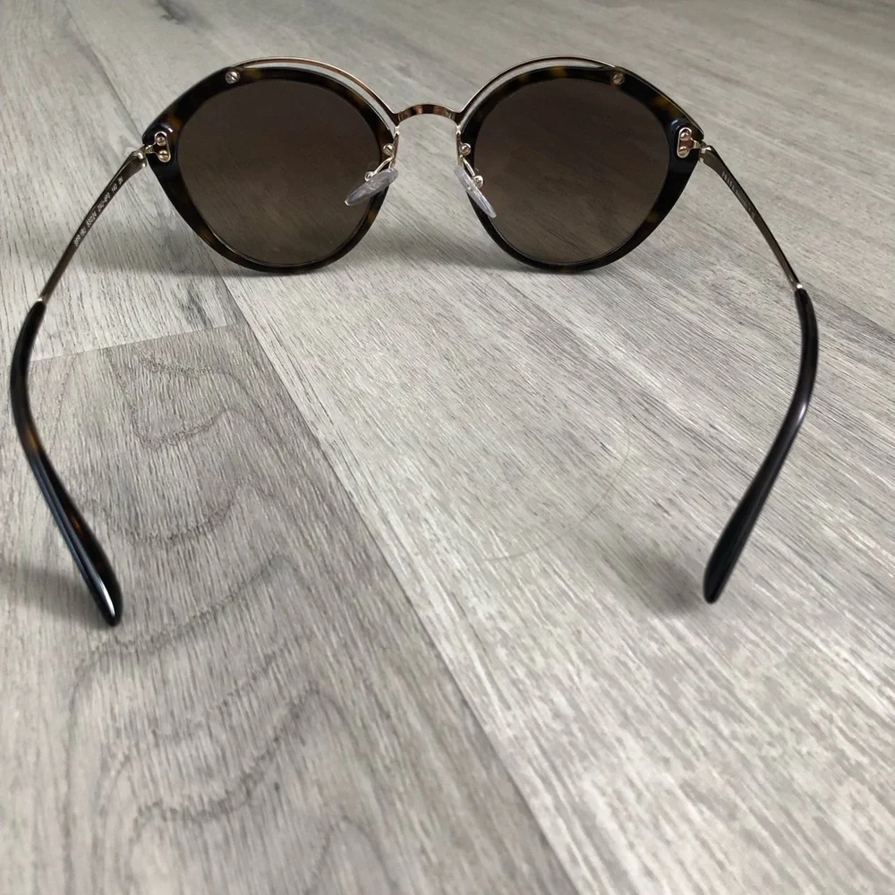 Prada stylish round